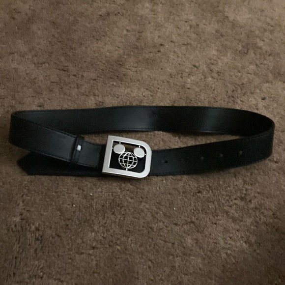 Disney belt - Picture 1 of 2